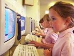 آشنایی با مزایا و معایب اینترنت برای کودکان